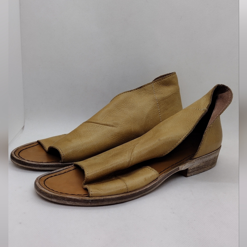 Free People Mont Blanc Flat Sandal Wonens 38 Tan Boho Retro 90s Y2K Leather - Picture 2 of 11